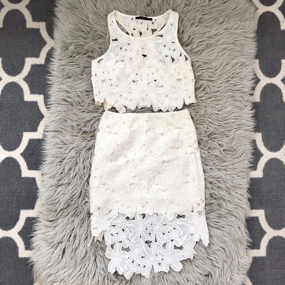 2 Piece Ivory Flower Lace Dress Size S